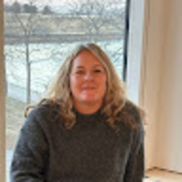 Meet your Posher, Stacey - Picture 1 of 1